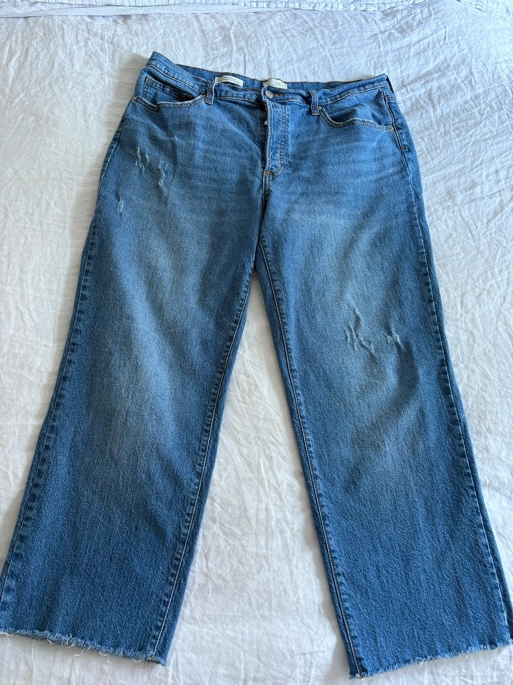 Universal Thread High-Rise 90s Straight Button-Fly Light Blue Jeans